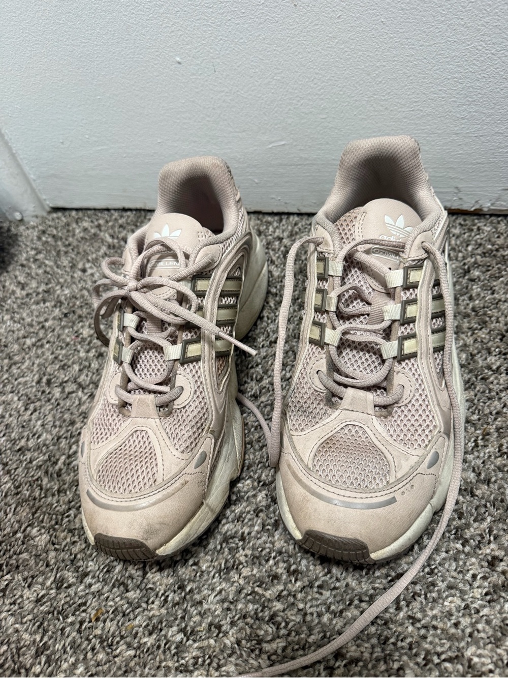 adidas Women’s Light Beige Mesh Lace-Up Sneakers